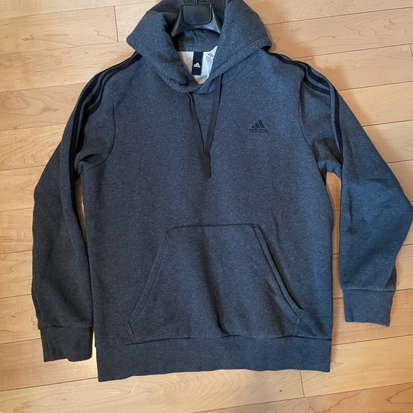 Adidas men’s size L sweater - Picture 1 of 3